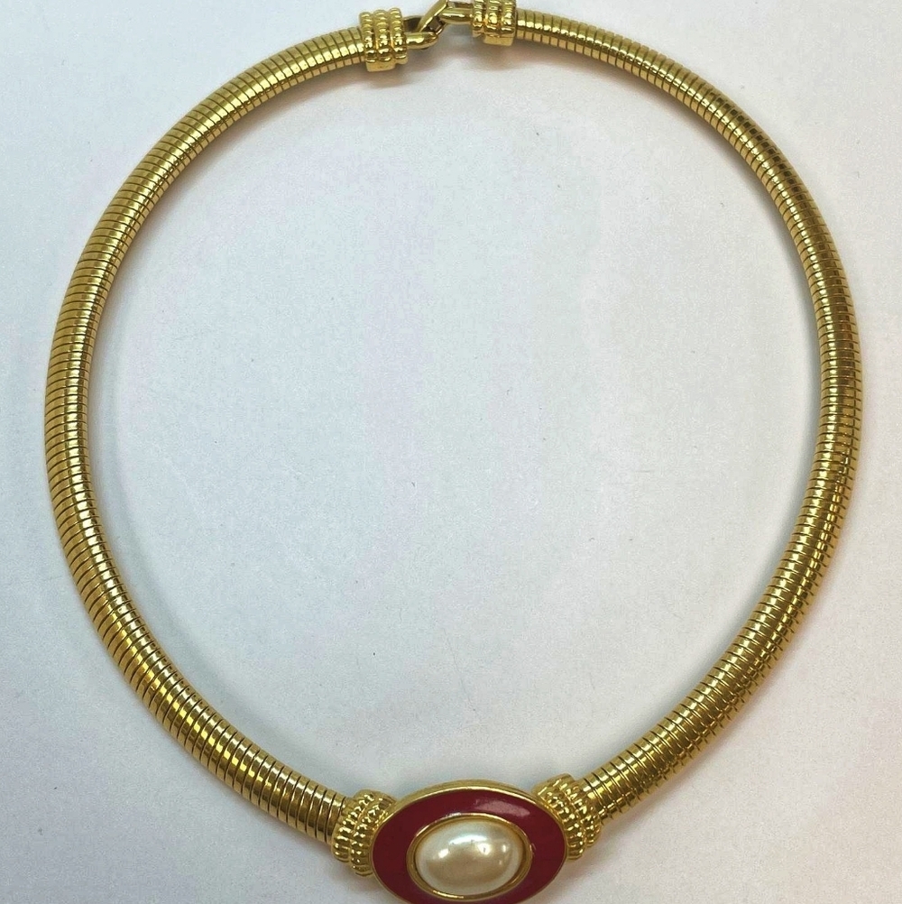 Monet Vintage Gold Plated Red Enamel Collar Necklace With Fuax Pear - Picture 10 of 15